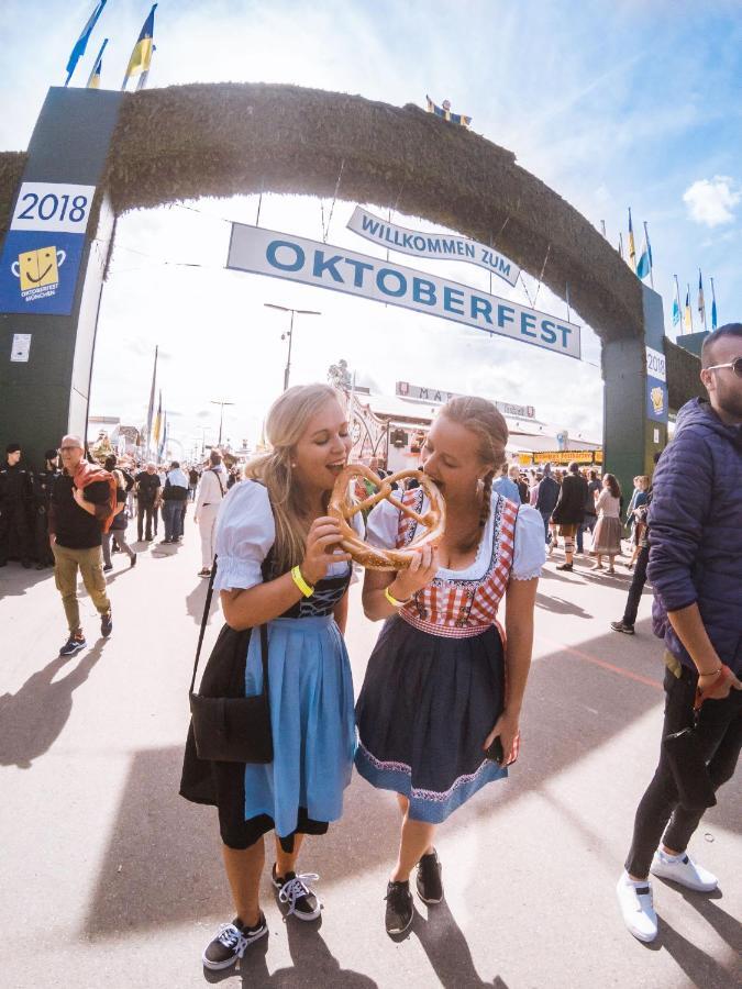 Oktoberfest On A Budget München Kültér fotó